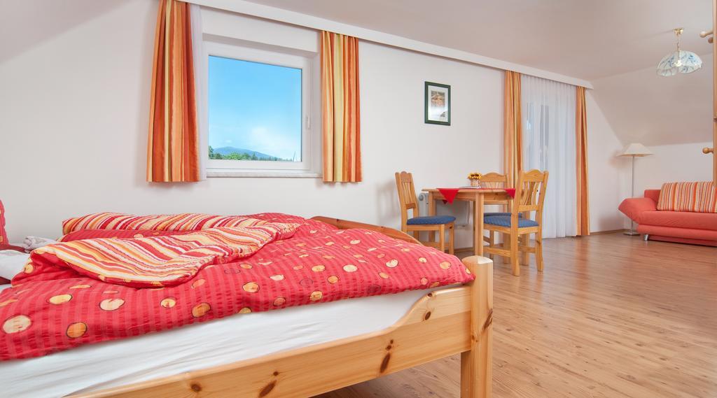 Gaestehaus Lutschounig Faak am See Eksteriør billede
